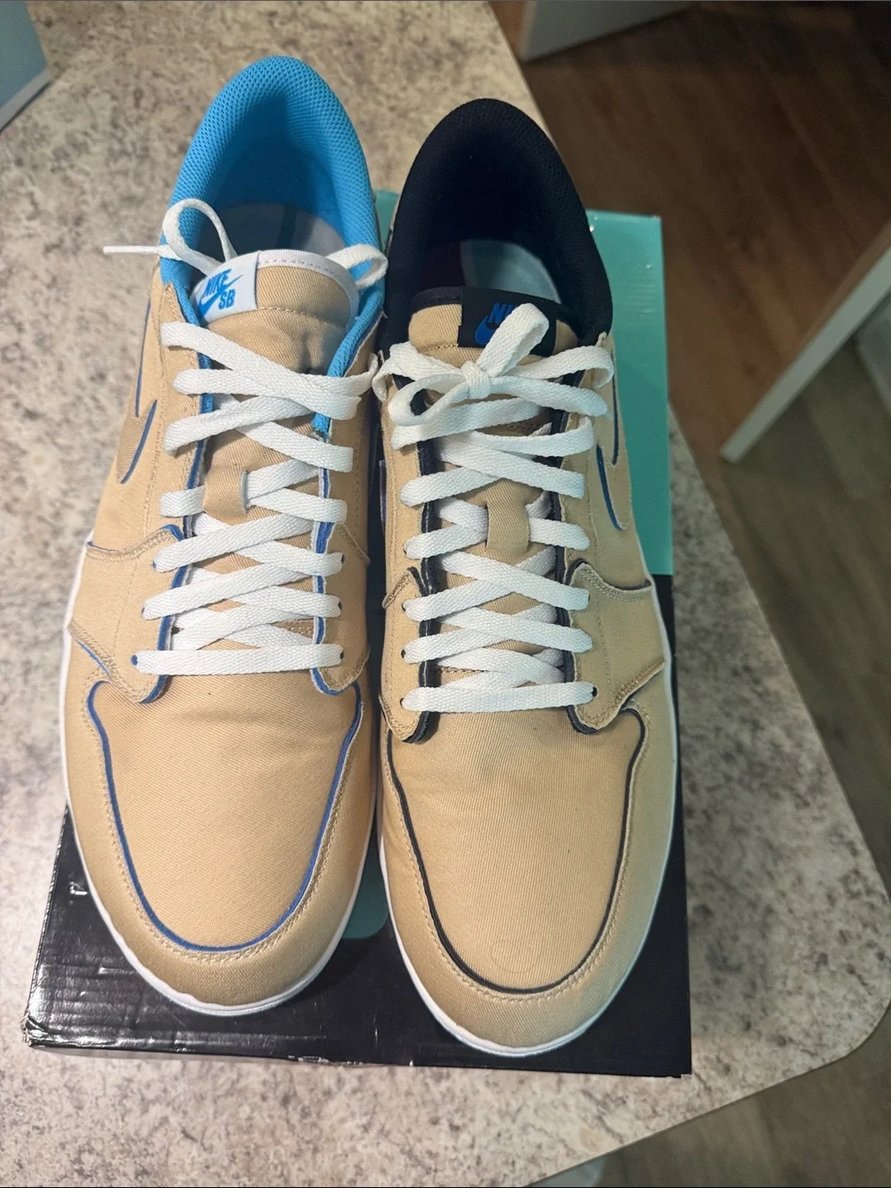 Men’s Nike SB Air Jordan 1 Low QS Desert Rose/Royal Blue
